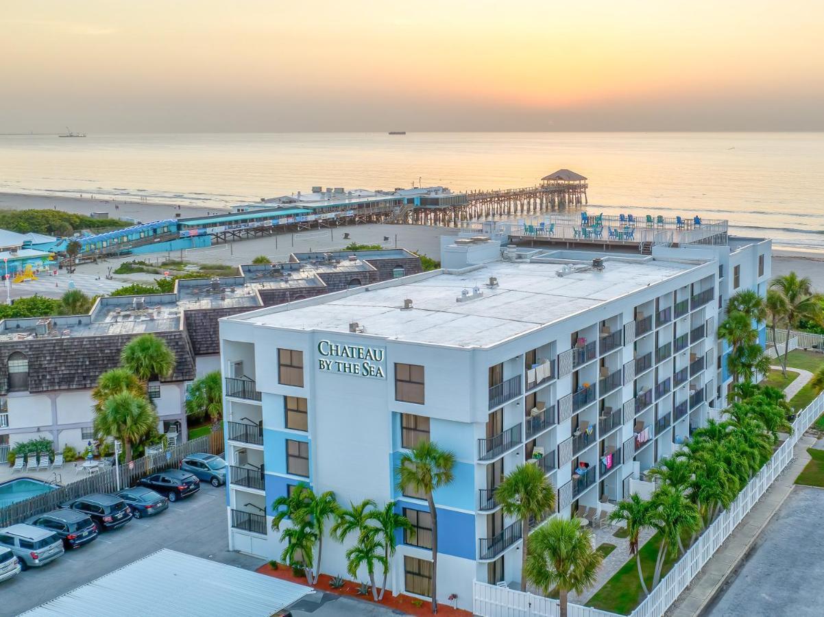 Chateau By The Sea Aparthotel Cocoa Beach Exterior photo